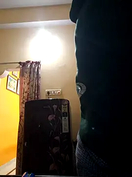 hot integer online show from November 28, 2025, 3:58 pm