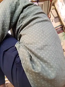 hot integer online show from February 3, 2026, 3:37 am