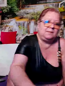QueenPammy1 online show from October 15, 2025, 6:13 am