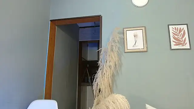 Parker Lee online show from April 25, 2026, 1:30 am