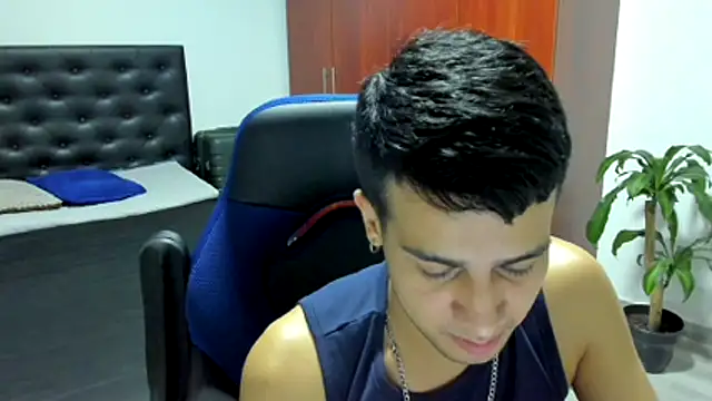 Snapshot of abel_bigcok chatting on October 26, 2025, 1:11 am abel bigcok online show from October 26, 2025, 1:11 am