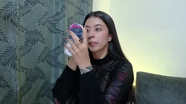 Misscarolsph online show from April 10, 2026, 7:29 pm