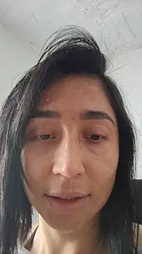 Elowyn online show from December 14, 2025, 6:12 pm