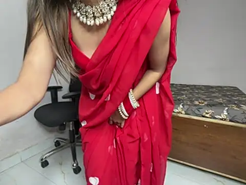 Snapshot of Sexy_Mahi_1 chatting on August 3, 2026, 4:44 am Sexy Mahi 1 online show from August 3, 2026, 4:44 am