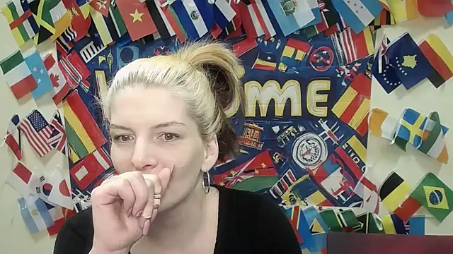 VanessaRey  online show from March 26, 2026, 6:24 pm