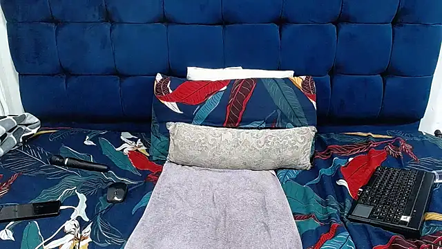 Snapshot of AriesCake chatting on January 15, 2026, 4:22 pm AriesCake online show from January 15, 2026, 4:22 pm