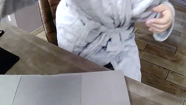 lady gloria69 online show from October 21, 2025, 4:57 am