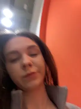 MilaBee online show from February 23, 2026, 10:23 am