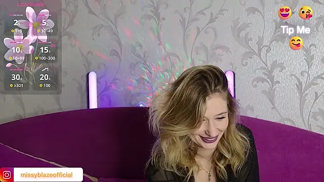 MissyBlaze online show from November 11, 2025, 9:04 pm