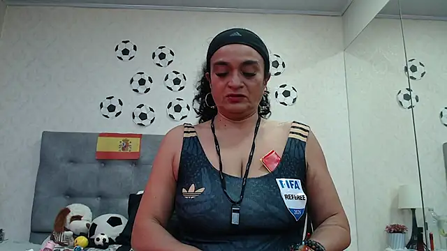 Snapshot of ScarlettGreen_ chatting on July 18, 2026, 11:14 am ScarlettGreen online show from July 18, 2026, 11:14 am
