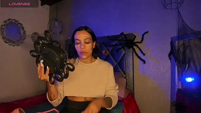 Snapshot of Danna_williamss chatting on October 29, 2025, 12:29 pm Danna williamss online show from October 29, 2025, 12:29 pm