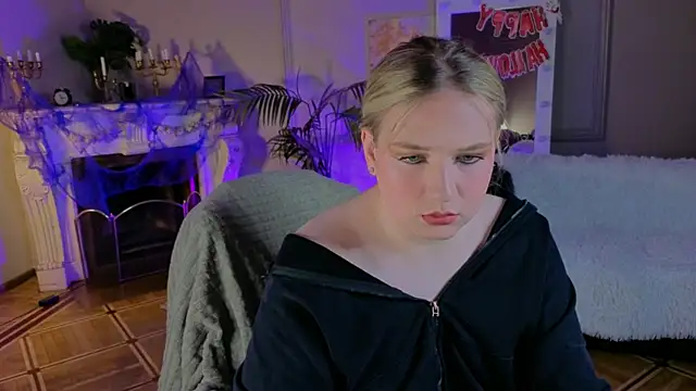 Jes Solar online show from October 19, 2025, 7:25 pm