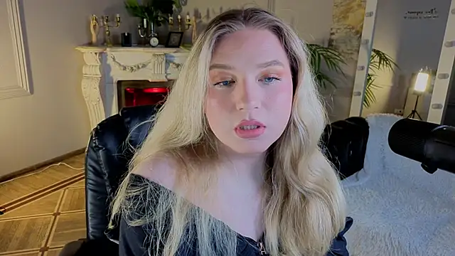 Jes Solar online show from November 12, 2025, 9:03 pm