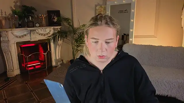 Jes Solar online show from November 29, 2025, 10:13 pm