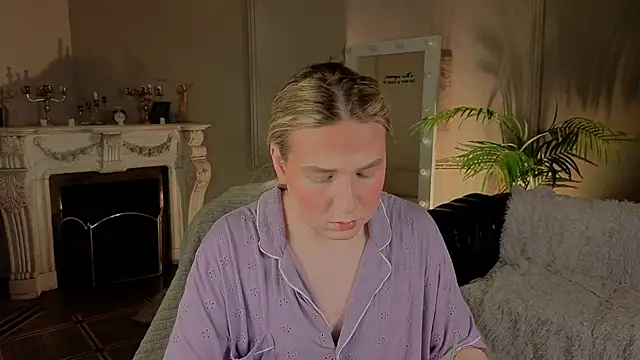 Snapshot of Jes_Solar chatting on February 5, 2026, 6:01 pm Jes Solar online show from February 5, 2026, 6:01 pm