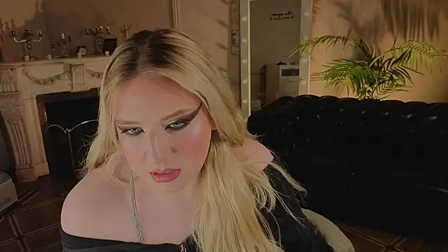 Snapshot of Jes_Solar chatting on February 8, 2026, 9:40 pm Jes Solar online show from February 8, 2026, 9:40 pm