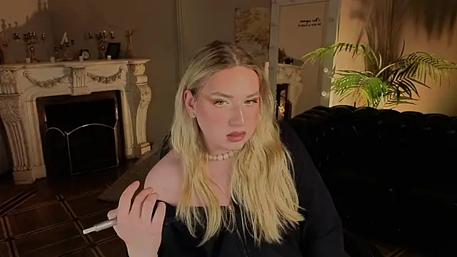 Snapshot of Jes_Solar chatting on February 11, 2026, 9:09 pm Jes Solar online show from February 11, 2026, 9:09 pm