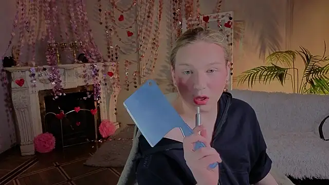 Snapshot of Jes_Solar chatting on February 13, 2026, 9:44 pm Jes Solar online show from February 13, 2026, 9:44 pm