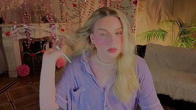 Snapshot of Jes_Solar chatting on February 15, 2026, 11:23 pm Jes Solar online show from February 15, 2026, 11:23 pm