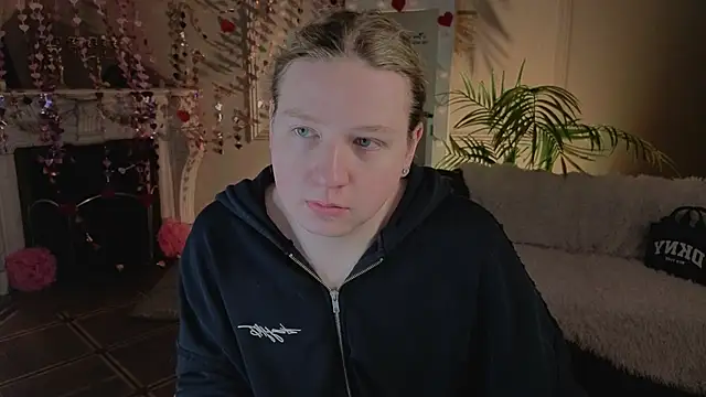 Snapshot of Jes_Solar chatting on February 21, 2026, 10:22 pm Jes Solar online show from February 21, 2026, 10:22 pm