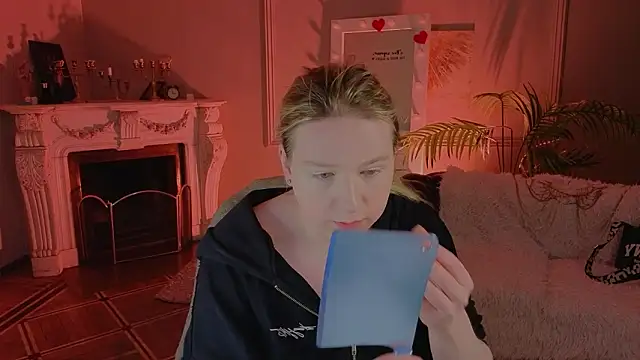 Snapshot of Jes_Solar chatting on March 4, 2026, 10:16 pm Jes Solar online show from March 4, 2026, 10:16 pm