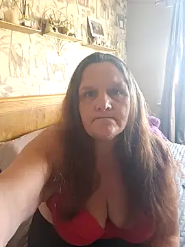 MissQueenBeex online show from September 28, 2025, 3:39 pm
