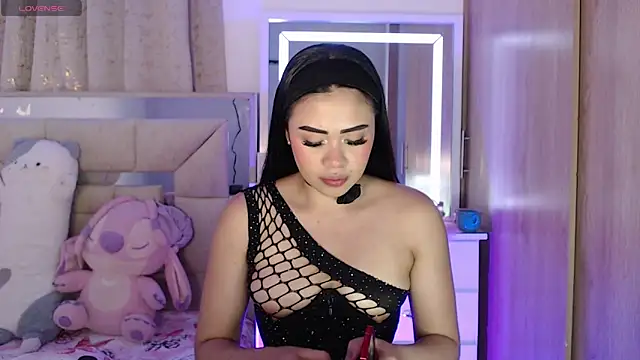 AlitaAnisee online show from April 21, 2026, 2:04 am