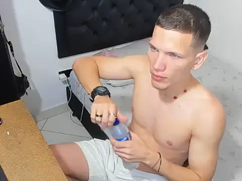 kevinkewman online show from December 19, 2025, 10:11 am