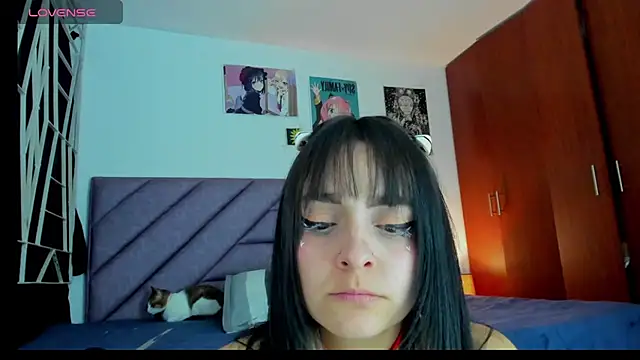 KARINNA  RAVEN online show from May 17, 2026, 12:30 am