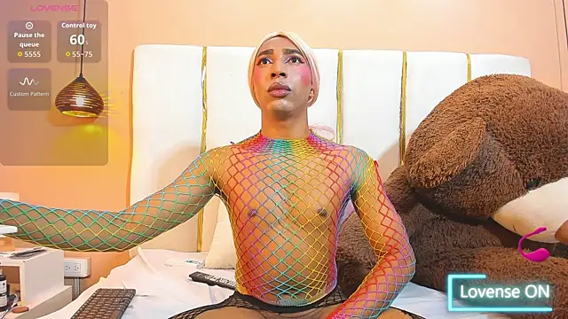 Electtra Scretch online show from April 10, 2026, 3:39 pm