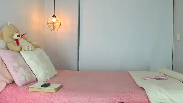 Tiana Paez1 online show from March 16, 2026, 7:01 am