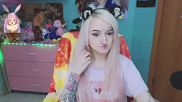 Snapshot of Manuela_unicorn chatting on November 13, 2025, 8:30 pm Manuela unicorn online show from November 13, 2025, 8:30 pm