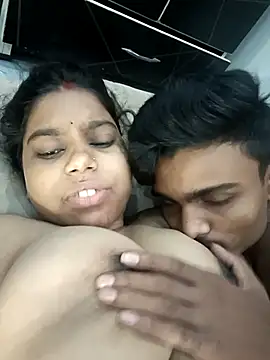 Snapshot of Mis_jay chatting on October 3, 2025, 5:04 am Mis jay online show from October 3, 2025, 5:04 am