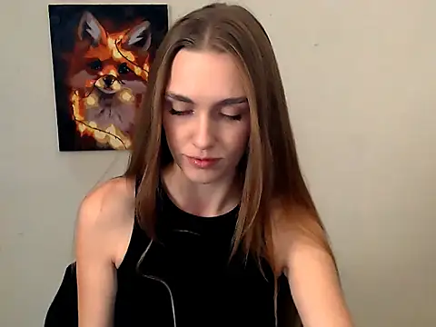 Snapshot of Doll_Angelina chatting on October 31, 2025, 6:47 am Doll Angelina online show from October 31, 2025, 6:47 am