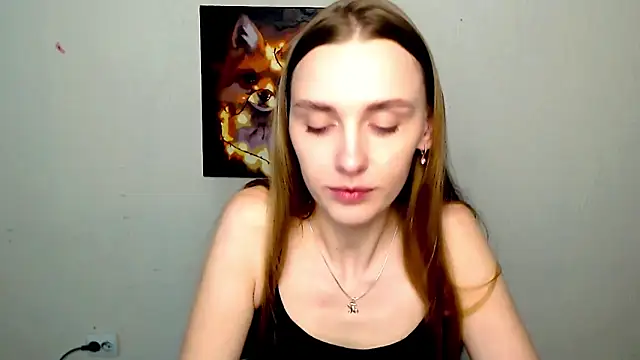 Snapshot of Doll_Angelina chatting on May 23, 2026, 5:45 am Doll Angelina online show from May 23, 2026, 5:45 am