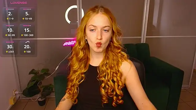 MirandaMayers online show from October 7, 2025, 11:40 am