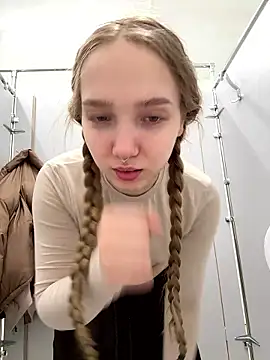 Snapshot of bambi_lu chatting on January 8, 2026, 5:26 pm bambi lu online show from January 8, 2026, 5:26 pm