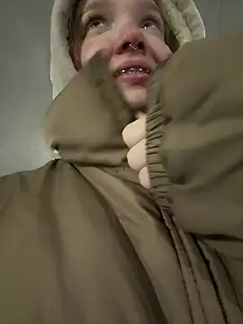 Snapshot of bambi_lu chatting on January 13, 2026, 5:51 pm bambi lu online show from January 13, 2026, 5:51 pm