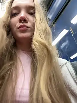 bambi lu online show from April 16, 2026, 5:47 pm