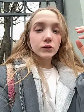 bambi lu online show from May 15, 2026, 3:41 pm