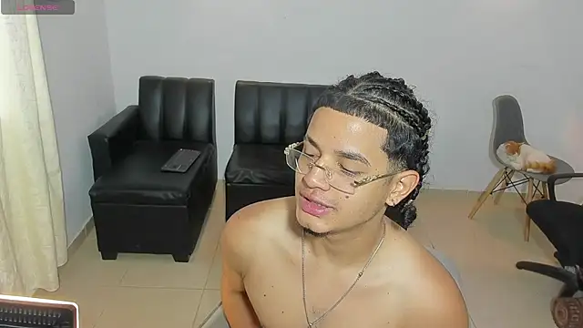 Snapshot of samxx_muscle chatting on May 27, 2026, 2:47 pm samxx muscle online show from May 27, 2026, 2:47 pm