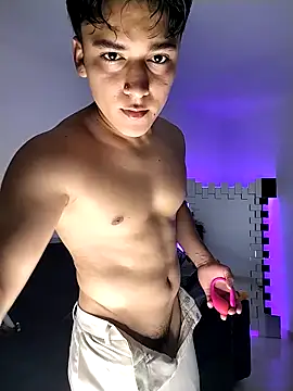 THE LITTLE LIAM online show from October 8, 2025, 11:46 pm