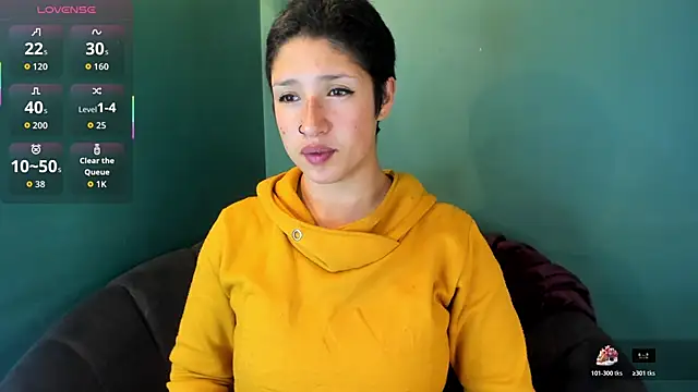 Snapshot of Elaine87_ chatting on November 14, 2025, 9:35 pm Elaine87 online show from November 14, 2025, 9:35 pm