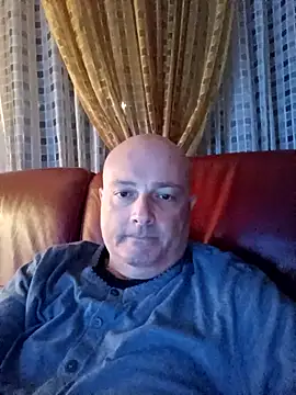 Alexis Bull online show from November 10, 2025, 12:31 am