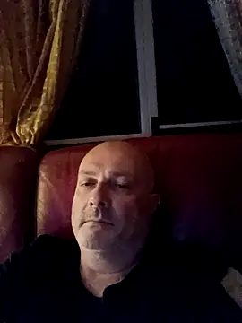 Snapshot of Alexis_Bull chatting on April 29, 2026, 11:00 pm Alexis Bull online show from April 29, 2026, 11:00 pm