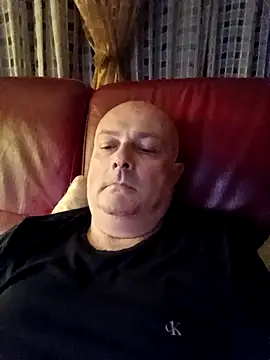 Snapshot of Alexis_Bull chatting on May 7, 2026, 11:10 pm Alexis Bull online show from May 7, 2026, 11:10 pm