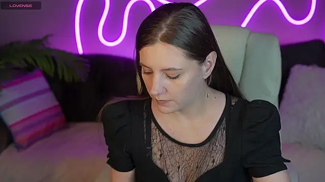 ValeryMurr online show from October 9, 2025, 7:01 pm