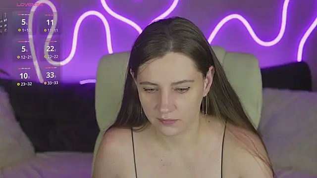 ValeryMurr online show from November 5, 2025, 8:20 pm