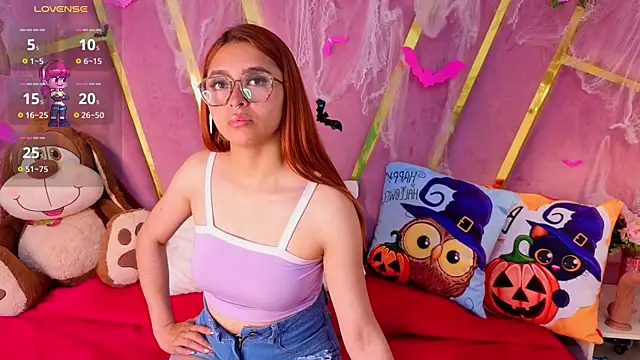 Snapshot of MilleyJones chatting on October 21, 2025, 7:58 pm MilleyJones online show from October 21, 2025, 7:58 pm