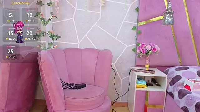 Snapshot of MilleyJones chatting on November 20, 2025, 7:46 pm MilleyJones online show from November 20, 2025, 7:46 pm